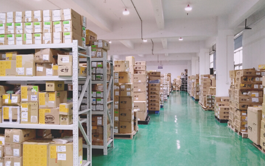 【論壇關注】德國郵政引進萊爾克斯包裹分揀裝卸運輸機器人