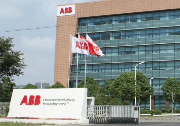 ABB集團首席數字官：大多數機器人目前仍生活在“牢籠”中