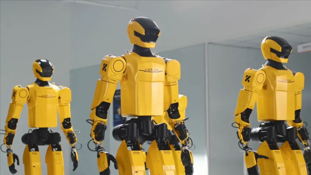 先于特斯拉,千臺(tái)訂單在手!又一國(guó)產(chǎn)人形機(jī)器人開(kāi)啟規(guī)模量產(chǎn)